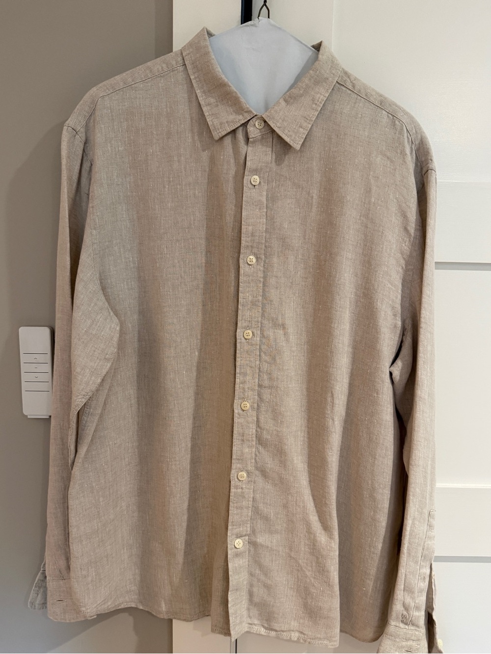 Banana Republic Men's 100% Linen Beige Button-Down Shirt XL